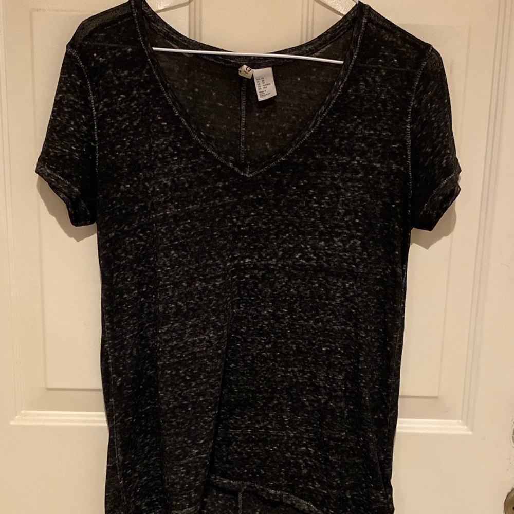 Black high low shirt